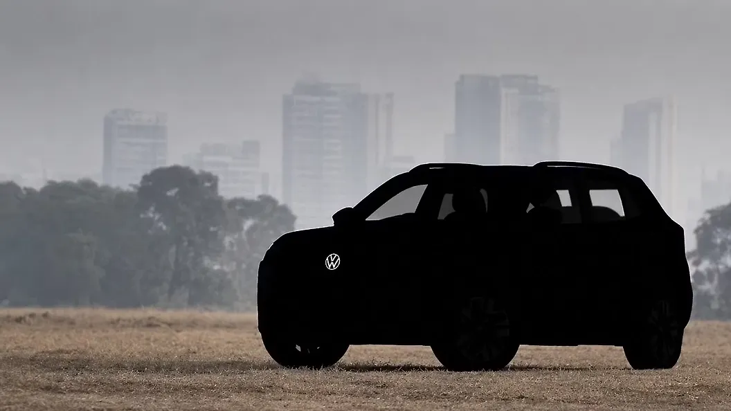 Volkswagen Sub-4m-SUV Left Rear Three Quarter