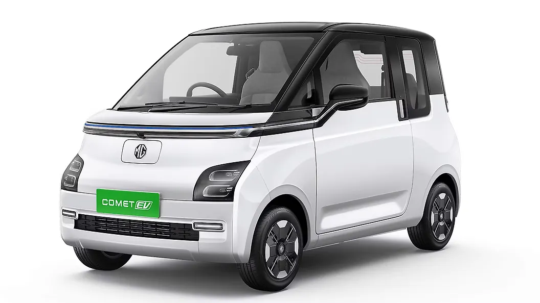 Comet EV in Candy White and Starry Black