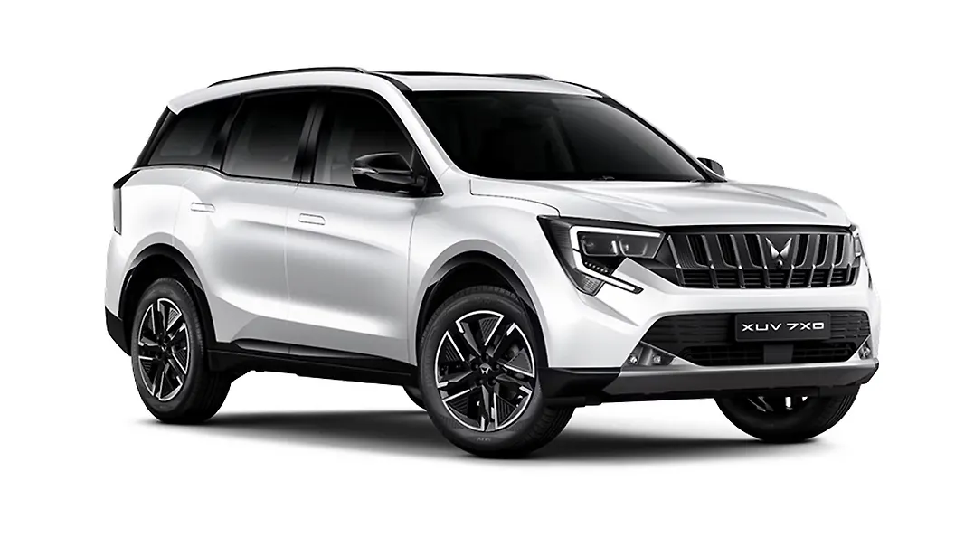 XUV 7XO in Everest White