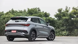 Right Rear Three Quarter