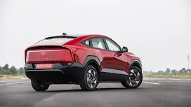 Right Rear Three Quarter