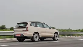 Right Rear Three Quarter