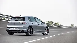 Right Rear Three Quarter
