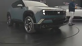 Right Front Three Quarter