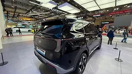 Right Rear Three Quarter