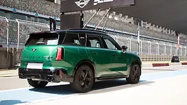 Right Rear Three Quarter